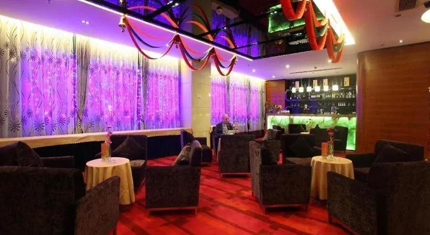 Kingnoah Hotel Zhuhai 4*,  China